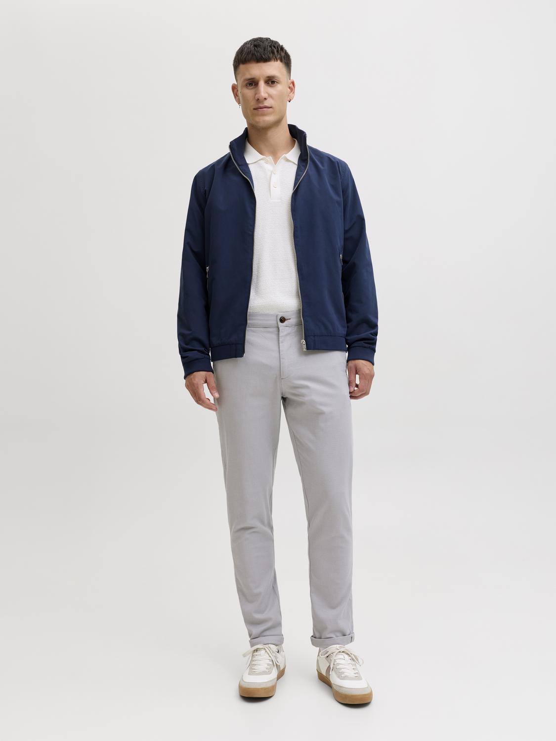 model_shot-front_full